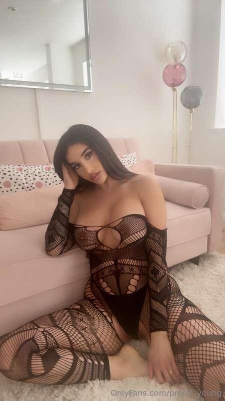 Don’t leave your girl waiting 😜