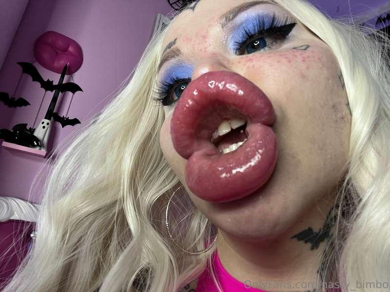 Core urge of every nice woman to look like a fuckhole