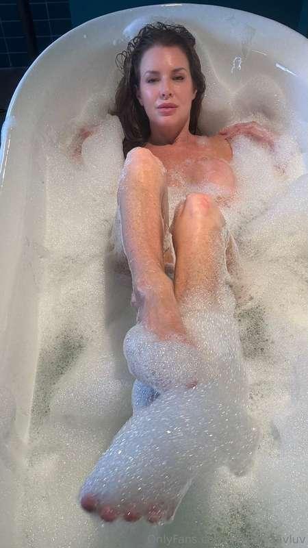 So wet and warm...want to get in? 