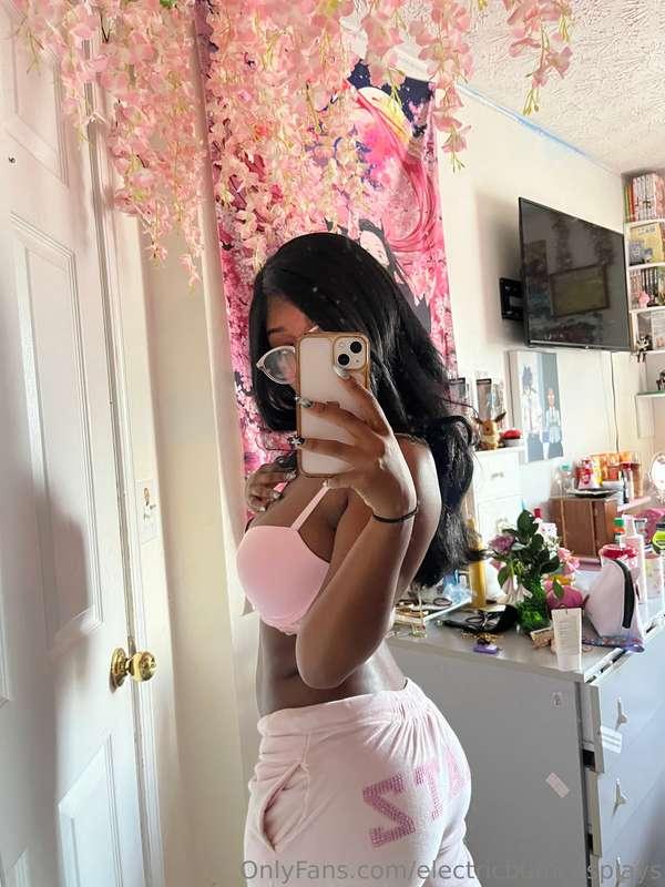 electricbumcosplays image #0