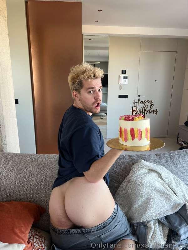 want some cake to celebrate with me? 😏