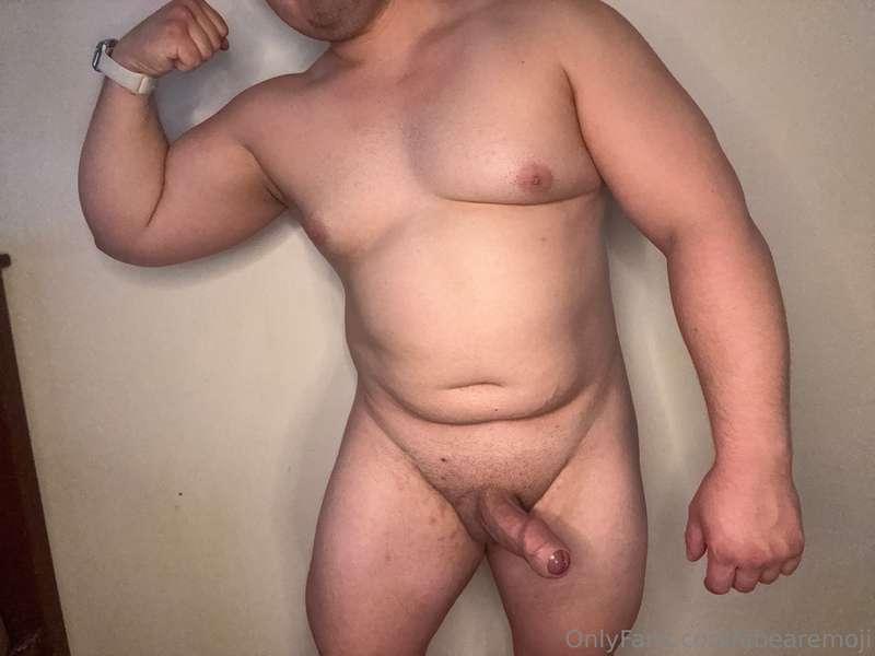 This bear is tired today but my cock seems like it doesn't w..