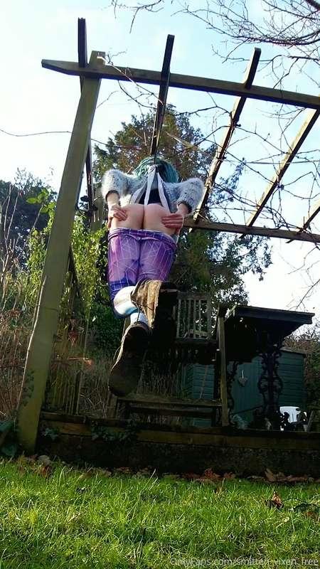 Successful garden hanging wedgie! Completely off the ground ..