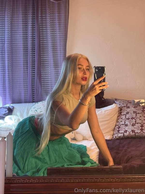 POV: You walked in on me in this position 😉 What would you d..