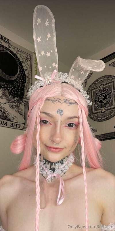 i cosplay AND overthink?? talented queen 😤💅