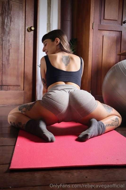 rebecavegaofficial image #0