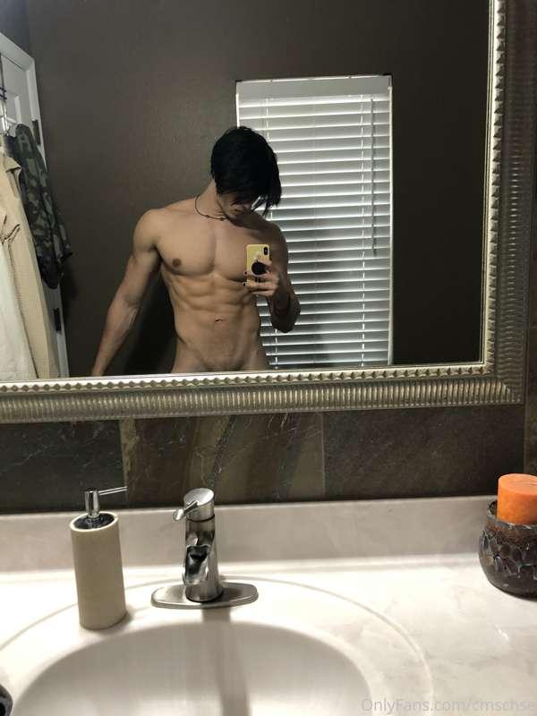 I removed the towel everyone hated :p