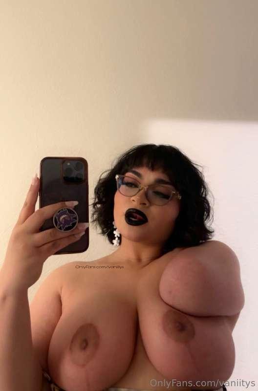 Would you like some milk with that??😈😈