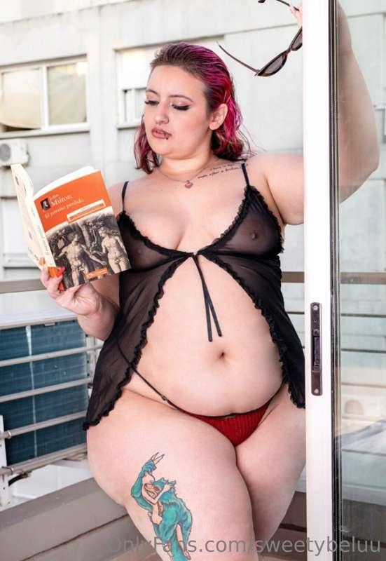 📚