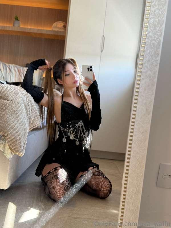 there's someone who took my fave pic today, so i end up post..