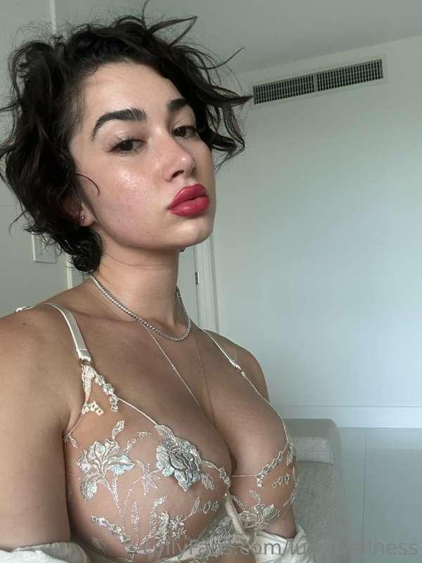 jus wanna be your baby🥀