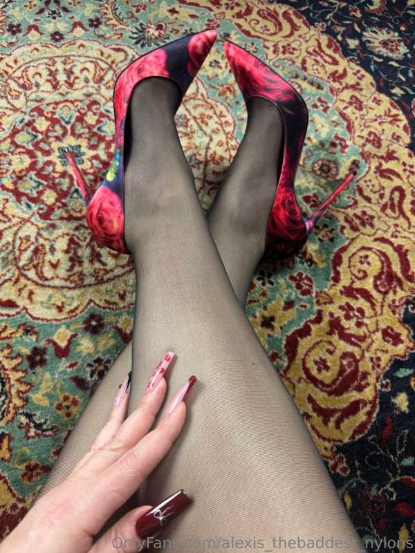 alexis_thebaddest_nylons image #4