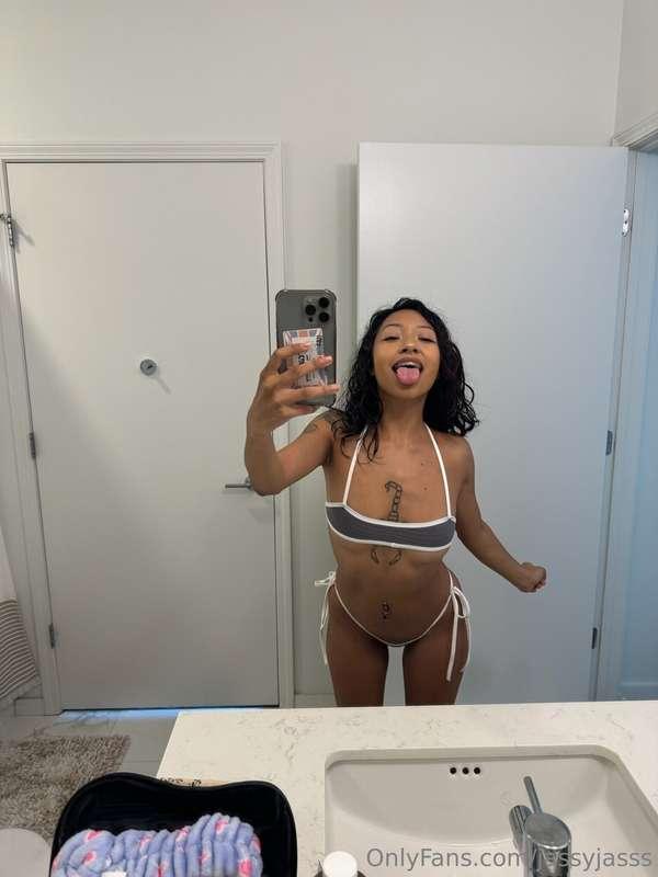 gimme a taste