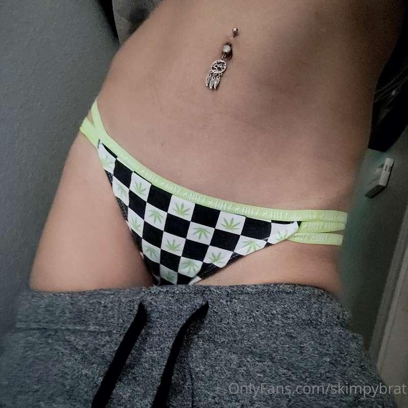 Panties worn for 2 days who's claiming them? 2 cream pies & ..