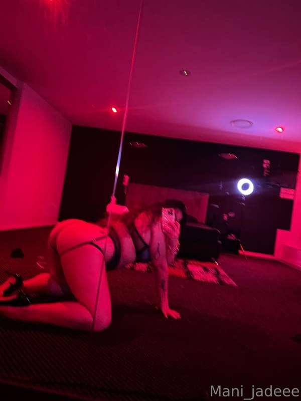 Come see me @ desire on the GC 👅 ASK FOR AVA
