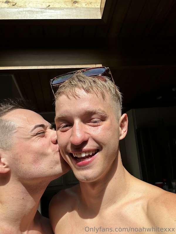 noahwhitexxx image #0