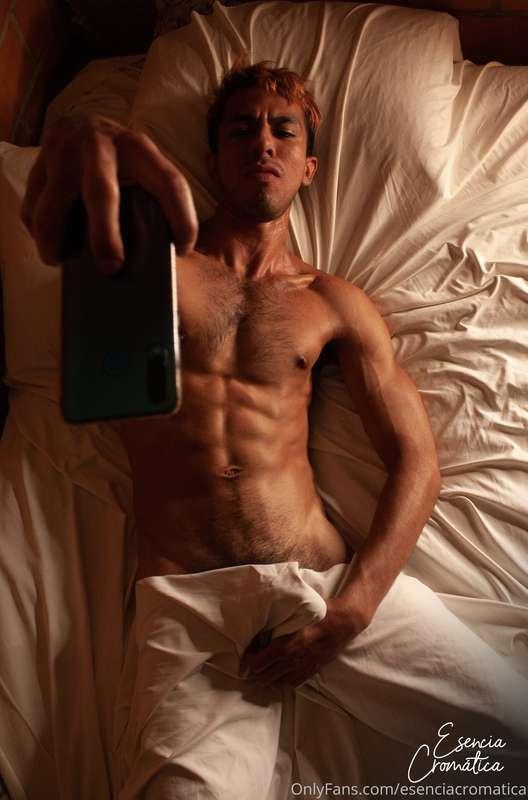 Ven a mi cama
@crarciniega