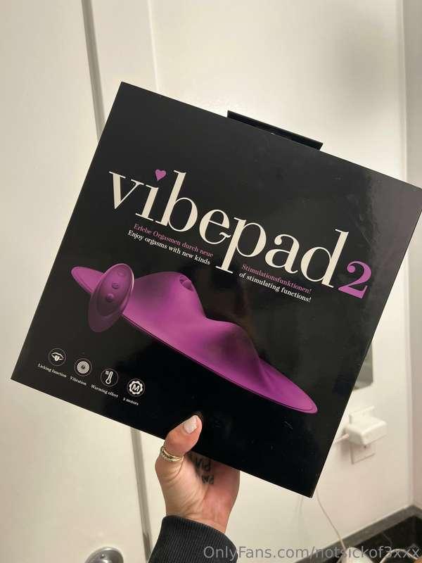 jus got dis new toy nd i wanna try it out for u 😈 message me..