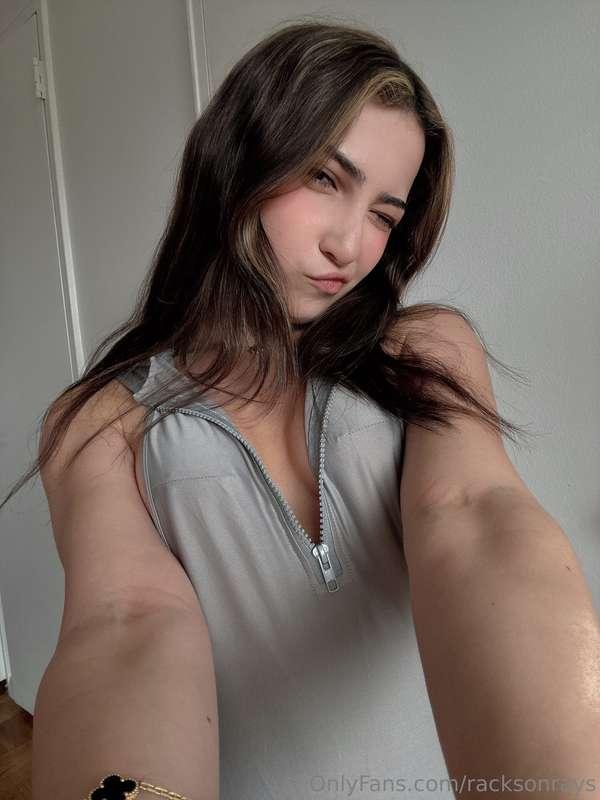 made this just for your eyes, ready to misbehave 😘📸