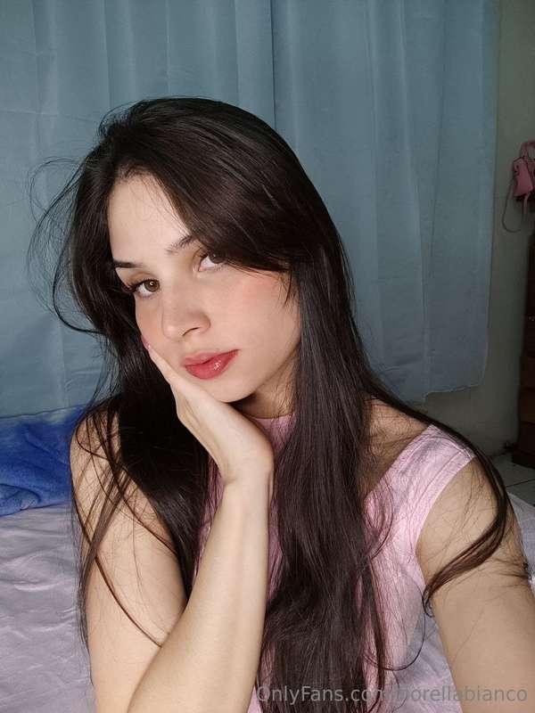 I like how you remind me that love exists. 🌸💕