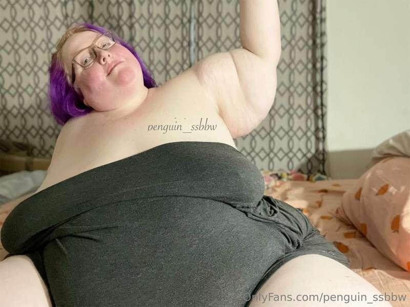 penguin_ssbbw image #1