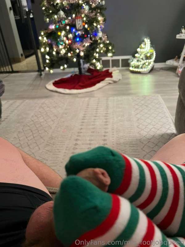 mrs_footjobqueen image #3