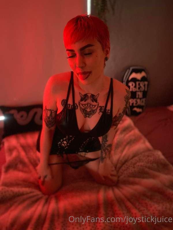 Feeling frisky just before Friday 😋