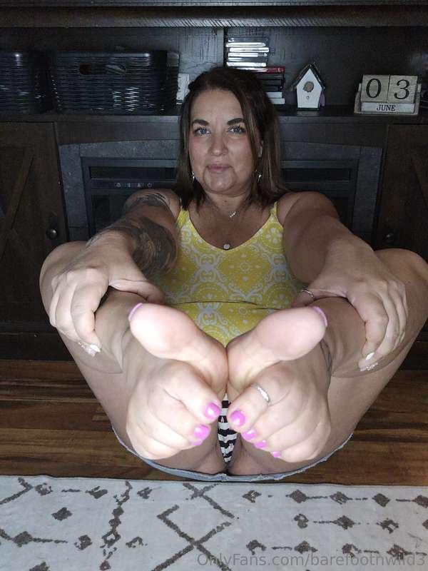 barefootnwild3 image #0