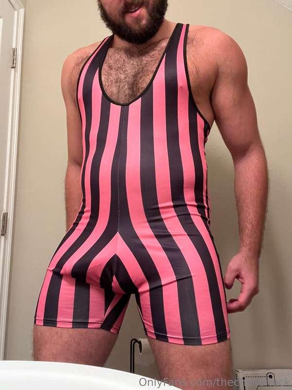 First Time In A Singlet… What Do We Think?

#gayjock #chaser..