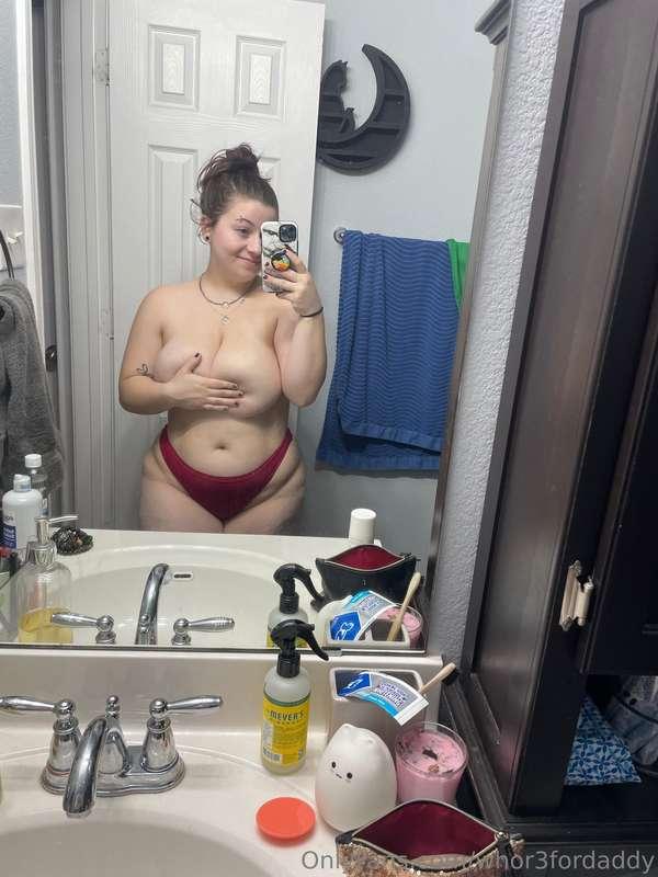 Swipe to see my fun new glow in the dark piercings 😘