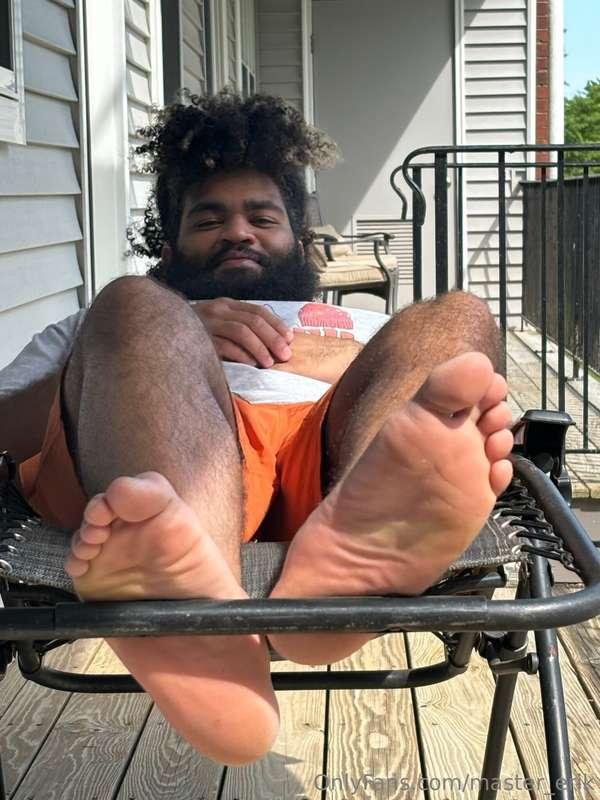 I’m definitely gonna start taking more outside photos 🥵