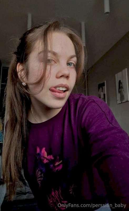 🔥 FREE SUBSCRIPTION ONLY NOW 🔥This hot brat @catidary wants ..