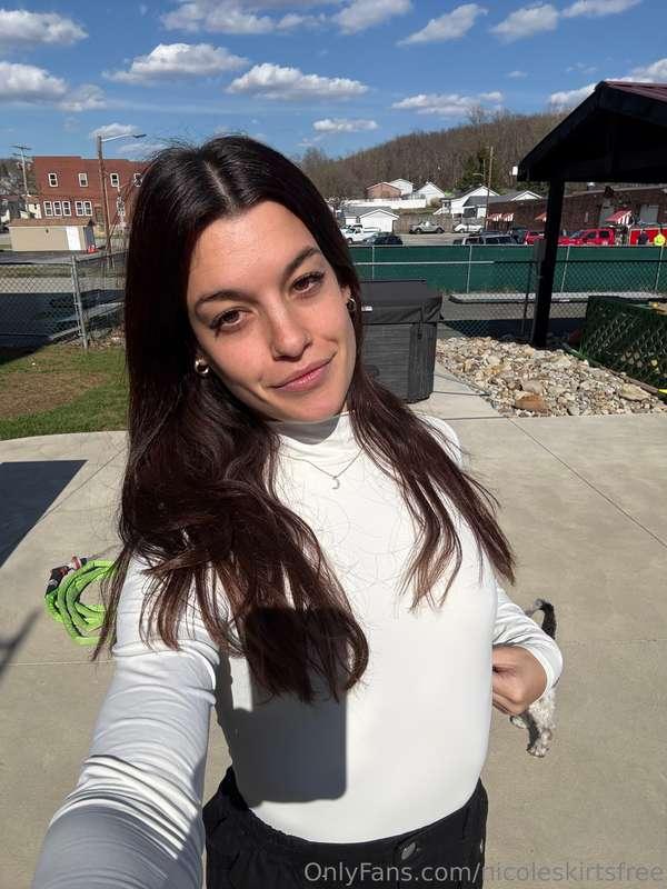 happy Tuesday baby, say it back in DMs <3