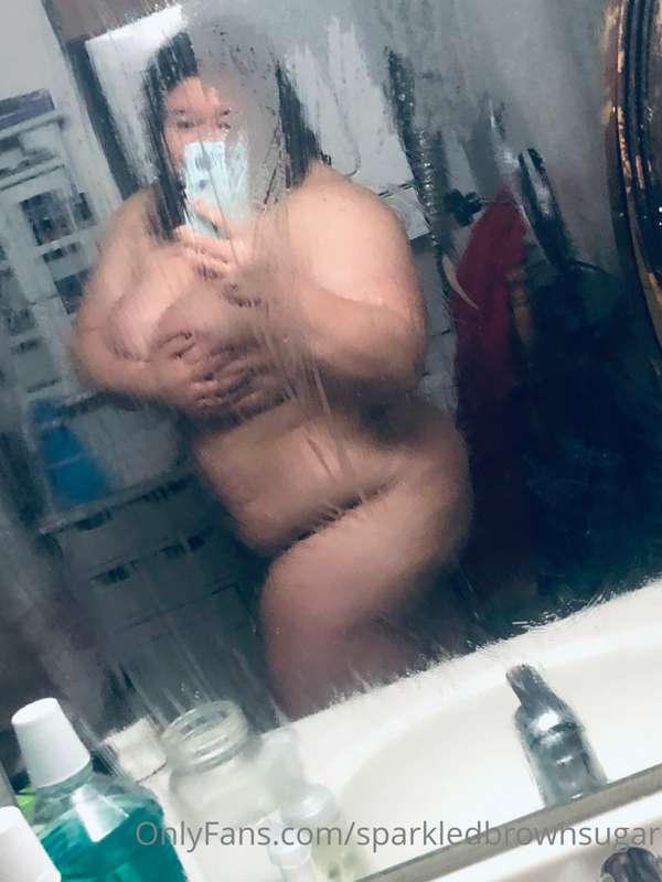 Post shower foggy show🚿

Today I actually feel better than t..