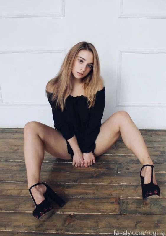 Can I sit on your face please?💦