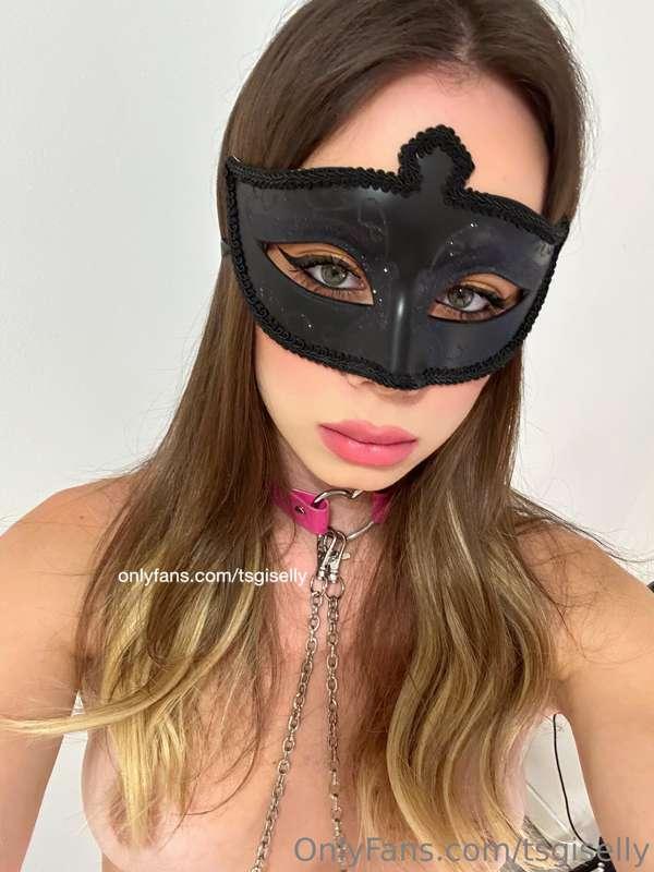 I’m looking the comments on the last pics I posted 😈