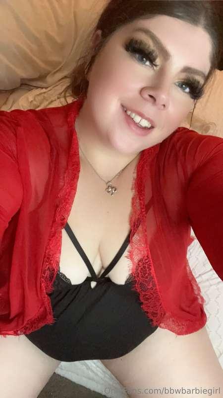 Watch me play with my clit, then fuck myself with my fave di..