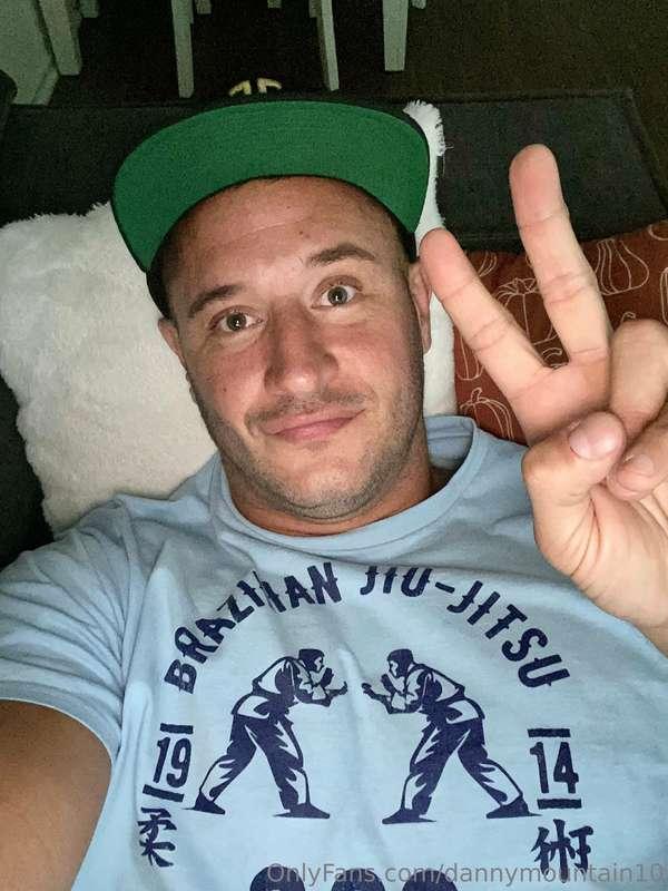 Much love to you all 😊✌🏻💜