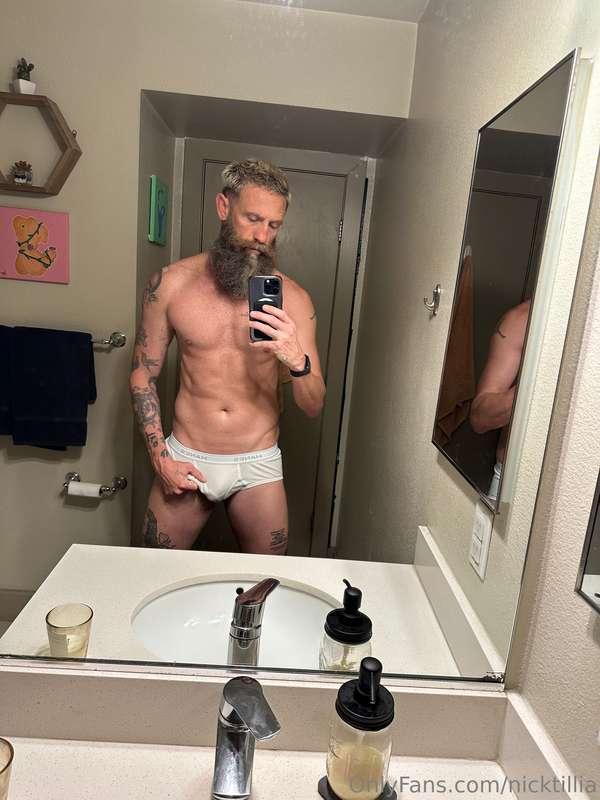 See more at:https://onlyfans.com/nicktilliavip