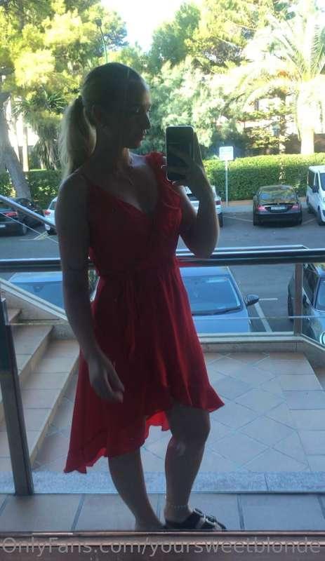 Summer dresses are the best, what do you think? Gives easy a..