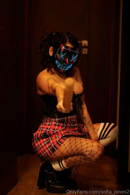 Are you a Halloween fan? 👻👻👻 Tell me privately what you woul..