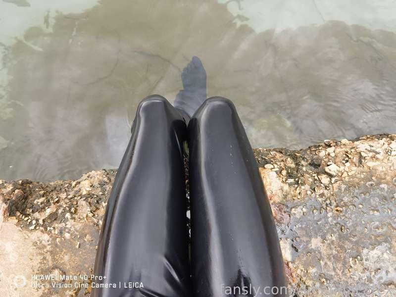 amandalatex image #10