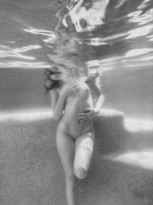 Tip this post if you want a explicit version of this posted ..