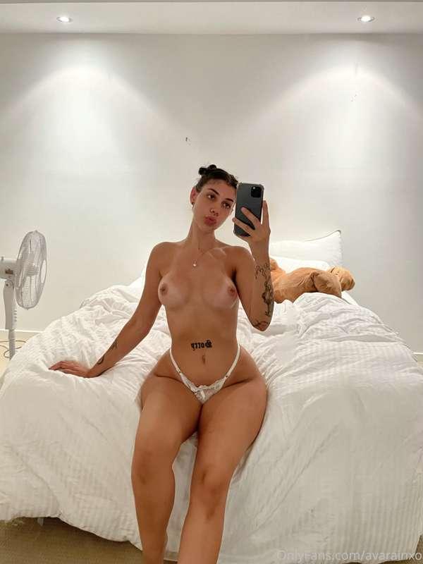 in the mood to cuddle and fuck 💓