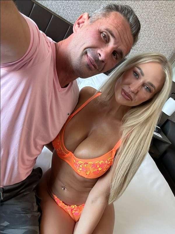 sophiereadeofficial image #0