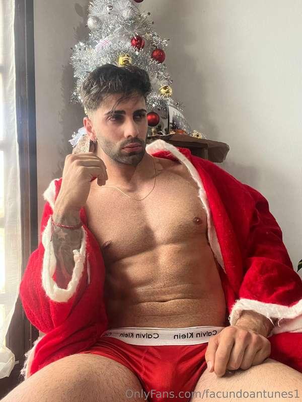 Que quieres que te traiga Santa Claus? 🎅🏼🎄🎁  What do you wan..