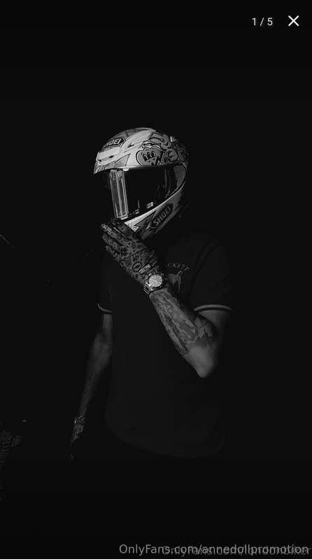 FREE PAGE ⭐ 🇬🇧 ⭐ @londonbiker Hey I'm London Biker I'm 26 ye..