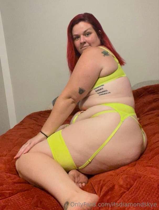 I break backs and hearts ❤️‍🔥🛏️