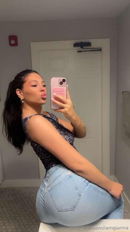 the only plan I have is to keep distracting you 😏