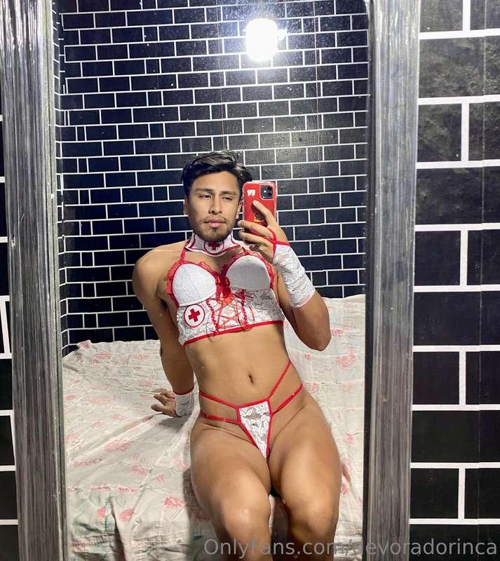 Alguien necesita una enfermera 😈//Someone needs a nurse 😈// ..